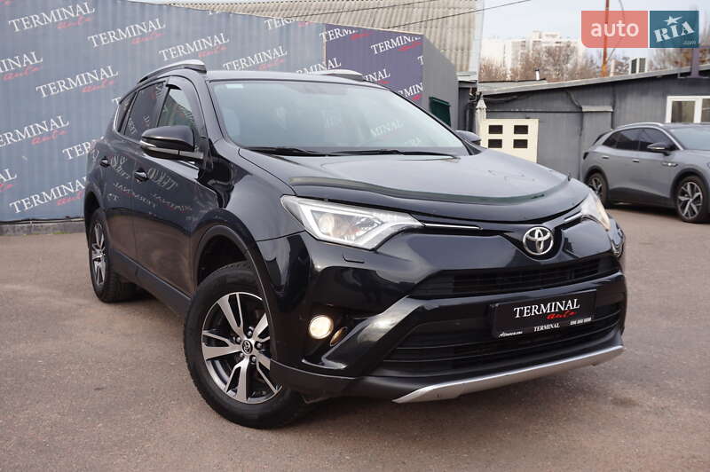 Toyota RAV4 2016