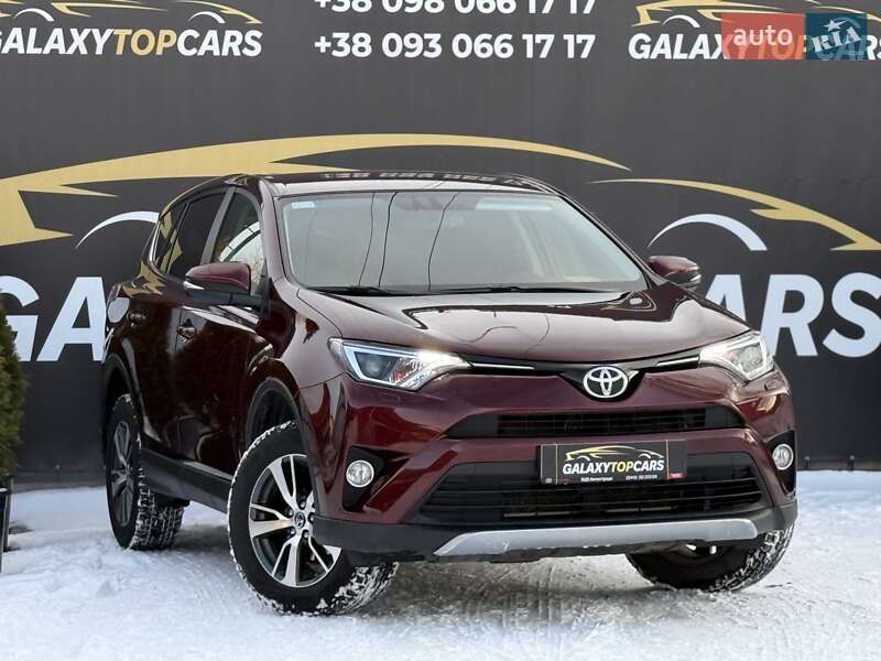 Позашляховик / Кросовер Toyota RAV4 2017 в Вінниці