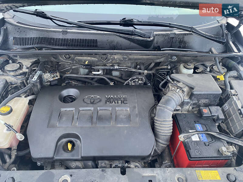 Позашляховик / Кросовер Toyota RAV4 2010 в Києві