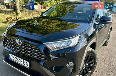 Внедорожник / Кроссовер Toyota RAV4 2019 в Чернигове