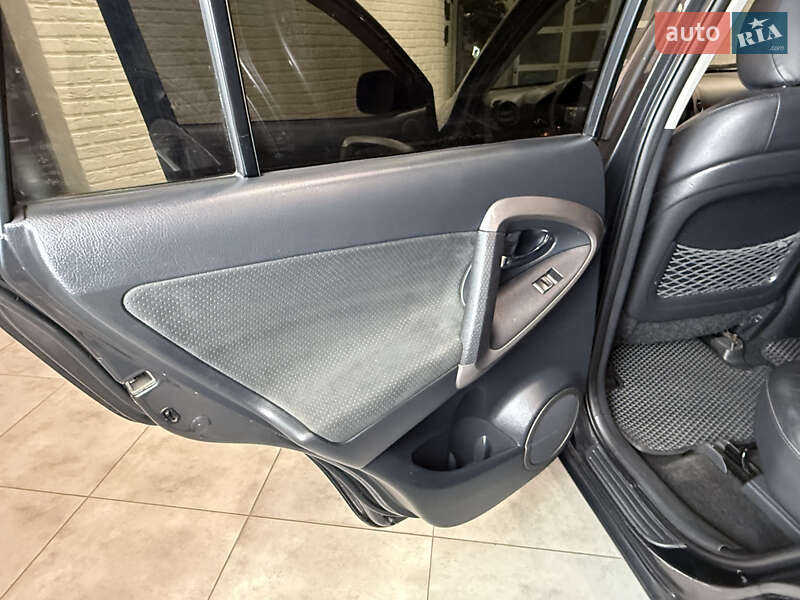 Внедорожник / Кроссовер Toyota RAV4 2007 в Одессе