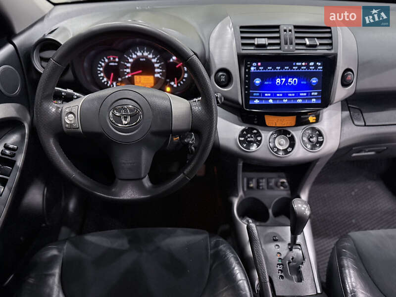 Внедорожник / Кроссовер Toyota RAV4 2007 в Одессе