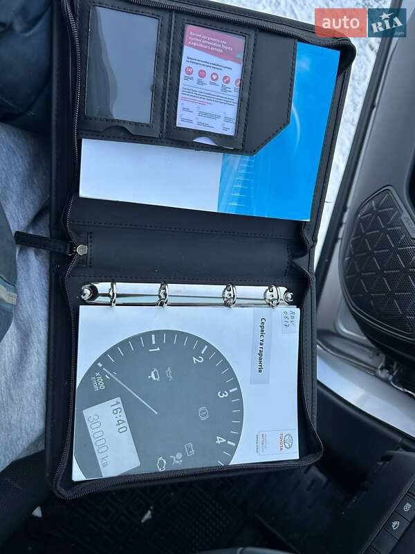 Внедорожник / Кроссовер Toyota RAV4 2020 в Киеве фото 13 Внедорожник / Кроссовер Toyota RAV4 2020 в Киеве