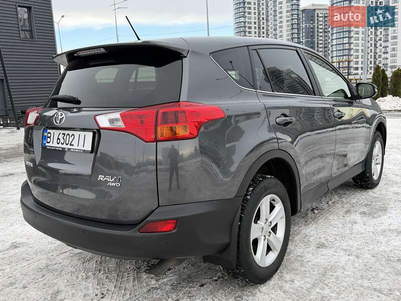 Позашляховик / Кросовер Toyota RAV4 2013 в Києві