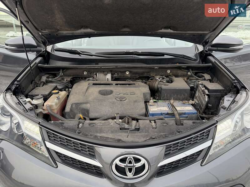 Позашляховик / Кросовер Toyota RAV4 2013 в Києві