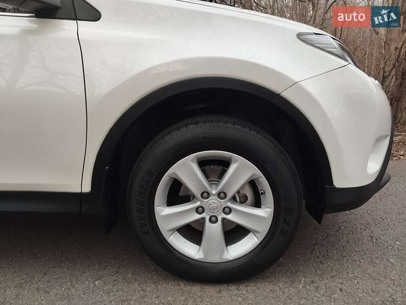Позашляховик / Кросовер Toyota RAV4 2013 в Одесі