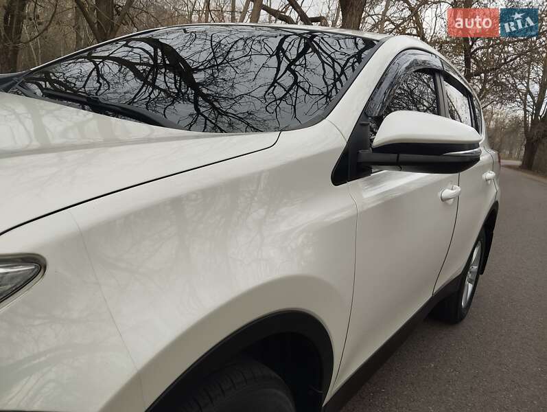 Позашляховик / Кросовер Toyota RAV4 2013 в Одесі