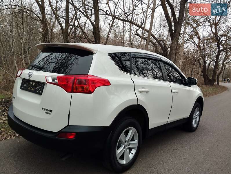 Позашляховик / Кросовер Toyota RAV4 2013 в Одесі