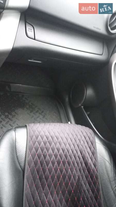 Позашляховик / Кросовер Toyota RAV4 2008 в Нікополі