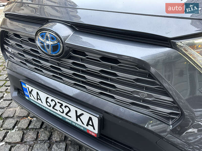 Внедорожник / Кроссовер Toyota RAV4 2023 в Киеве