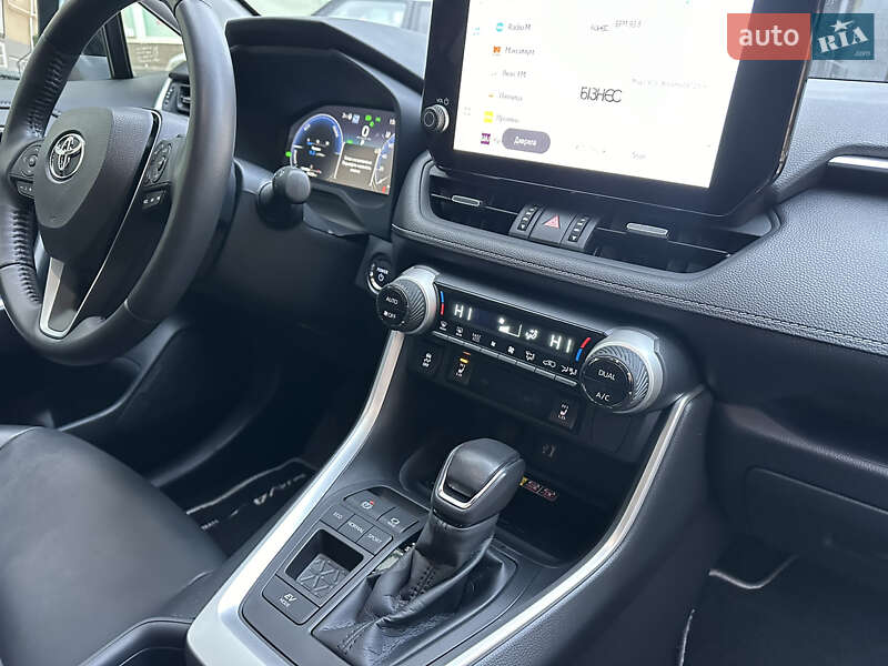 Внедорожник / Кроссовер Toyota RAV4 2023 в Киеве