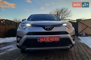 Позашляховик / Кросовер Toyota RAV4 2017 в Стрию