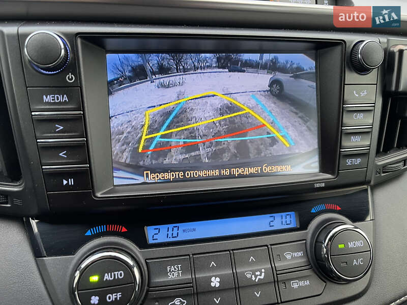 Позашляховик / Кросовер Toyota RAV4 2016 в Києві