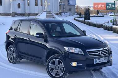 Позашляховик / Кросовер Toyota RAV4 2011 в Тернополі