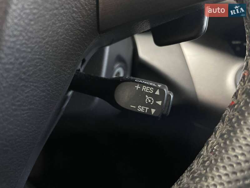 Позашляховик / Кросовер Toyota RAV4 2011 в Києві фото 26 Позашляховик / Кросовер Toyota RAV4 2011 в Києві