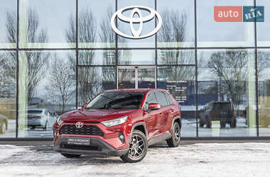 Внедорожник / Кроссовер Toyota RAV4 2020 в Днепре