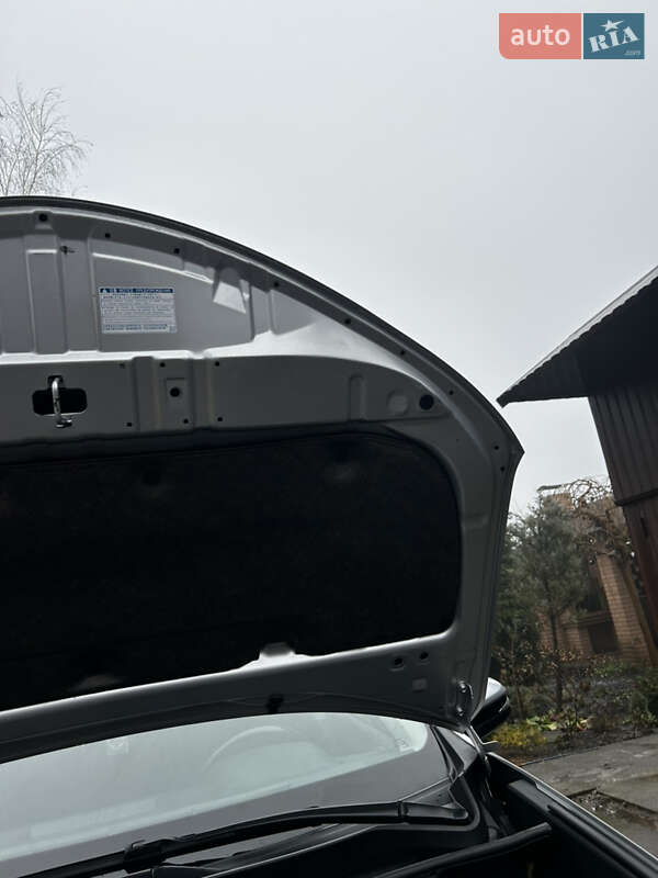 Внедорожник / Кроссовер Toyota RAV4 2013 в Раздельной