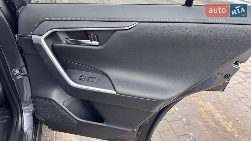 Позашляховик / Кросовер Toyota RAV4 2023 в Івано-Франківську фото 16 Позашляховик / Кросовер Toyota RAV4 2023 в Івано-Франківську