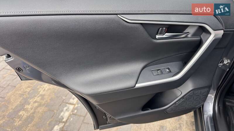 Позашляховик / Кросовер Toyota RAV4 2023 в Івано-Франківську фото 23 Позашляховик / Кросовер Toyota RAV4 2023 в Івано-Франківську