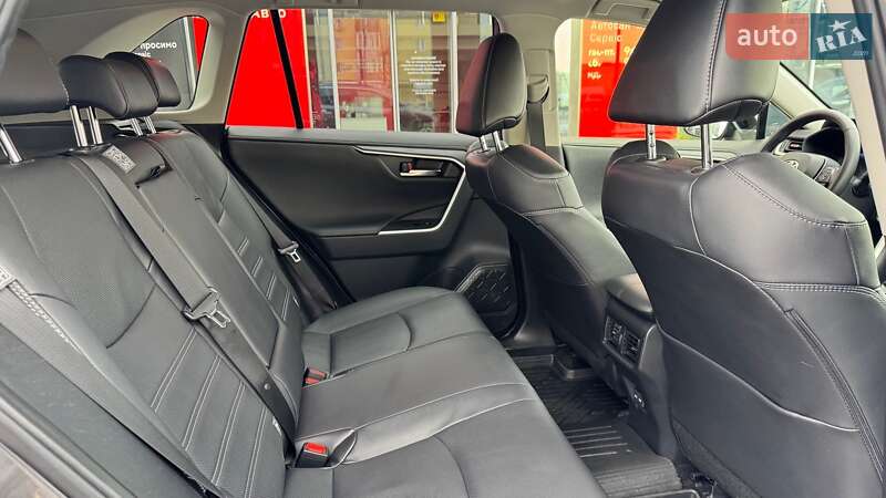 Позашляховик / Кросовер Toyota RAV4 2023 в Івано-Франківську фото 31 Позашляховик / Кросовер Toyota RAV4 2023 в Івано-Франківську