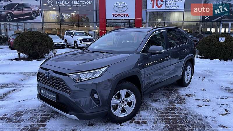 Toyota RAV4 2021