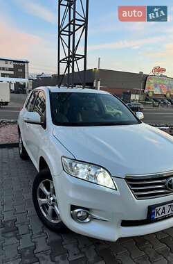 Позашляховик / Кросовер Toyota RAV4 2012 в Києві