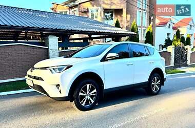 Внедорожник / Кроссовер Toyota RAV4 2018 в Львове