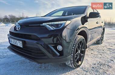 Внедорожник / Кроссовер Toyota RAV4 2018 в Киеве