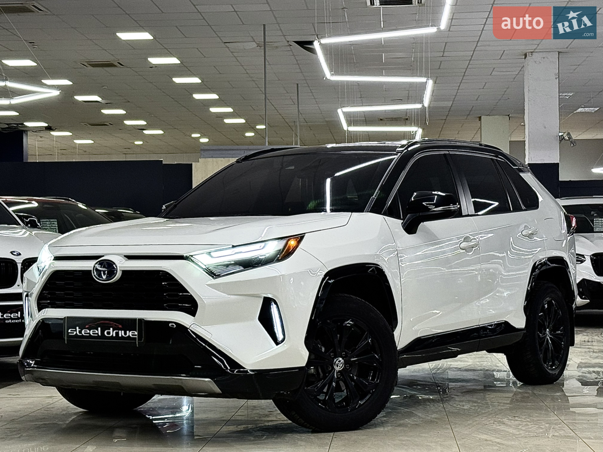 2022 Toyota RAV 4 - фото 1