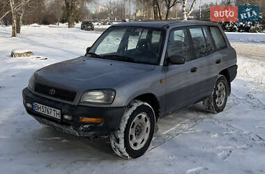 Внедорожник / Кроссовер Toyota RAV4 1997 в Киеве