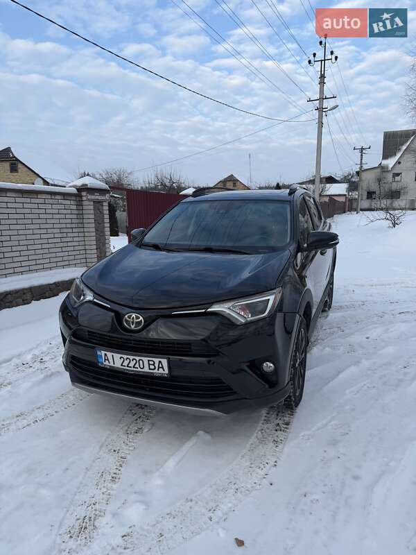Внедорожник / Кроссовер Toyota RAV4 2018 в Василькове
