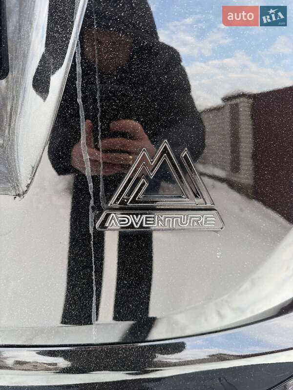 Внедорожник / Кроссовер Toyota RAV4 2018 в Василькове