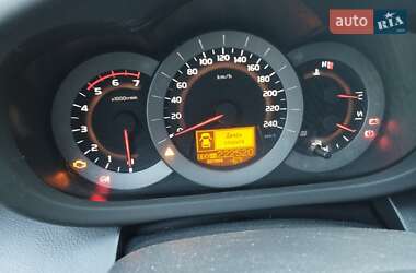 Позашляховик / Кросовер Toyota RAV4 2011 в Золотоноші