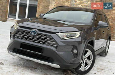 Позашляховик / Кросовер Toyota RAV4 2021 в Києві