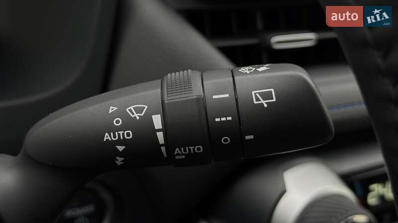 Внедорожник / Кроссовер Toyota RAV4 2024 в Чернигове