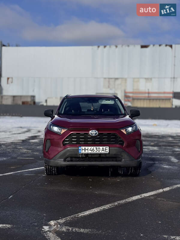 Внедорожник / Кроссовер Toyota RAV4 2022 в Одессе