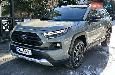 Позашляховик / Кросовер Toyota RAV4 2022 в Броварах