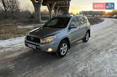 Позашляховик / Кросовер Toyota RAV4 2006 в Дніпрі