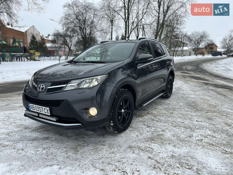 Внедорожник / Кроссовер Toyota RAV4 2014 в Виннице