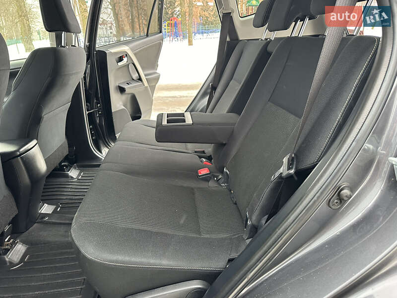 Внедорожник / Кроссовер Toyota RAV4 2014 в Виннице