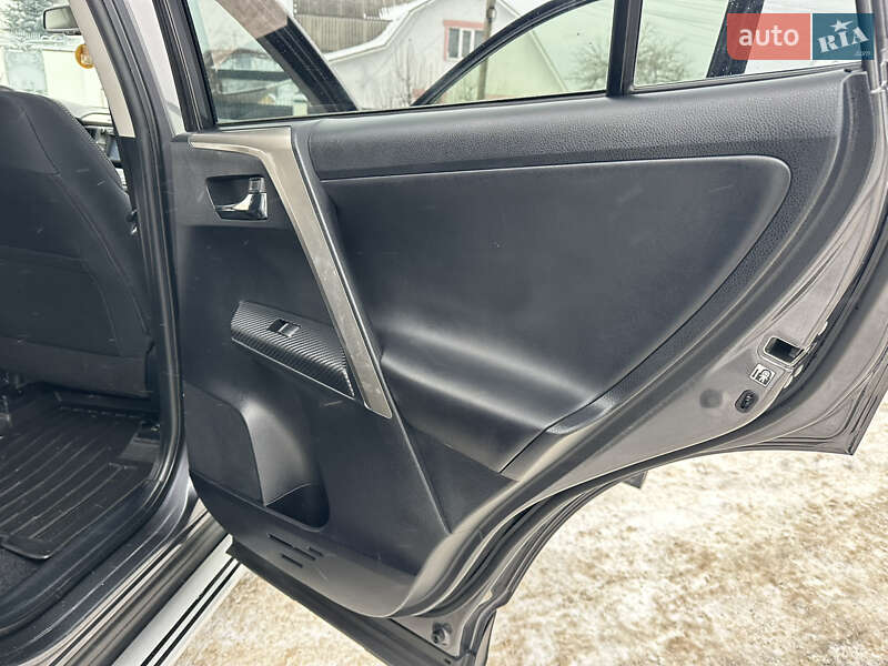 Внедорожник / Кроссовер Toyota RAV4 2014 в Виннице