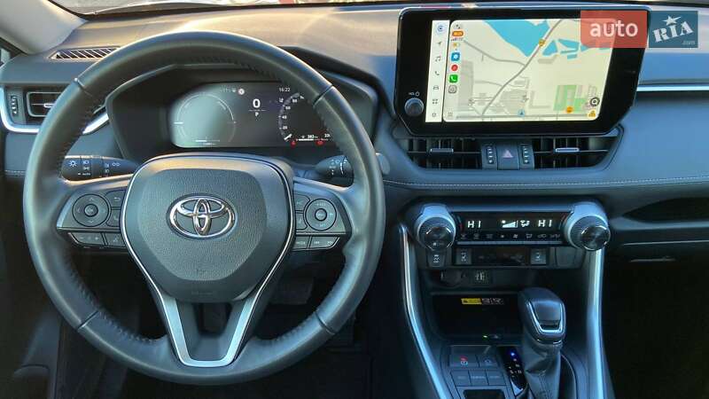 Внедорожник / Кроссовер Toyota RAV4 2024 в Хмельницком