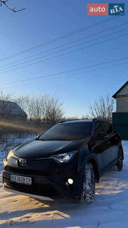 Внедорожник / Кроссовер Toyota RAV4 2017 в Новой Водолаге фото 5 Внедорожник / Кроссовер Toyota RAV4 2017 в Новой Водолаге