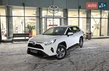 Внедорожник / Кроссовер Toyota RAV4 2023 в Киеве
