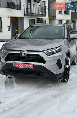 Внедорожник / Кроссовер Toyota RAV4 2023 в Львове