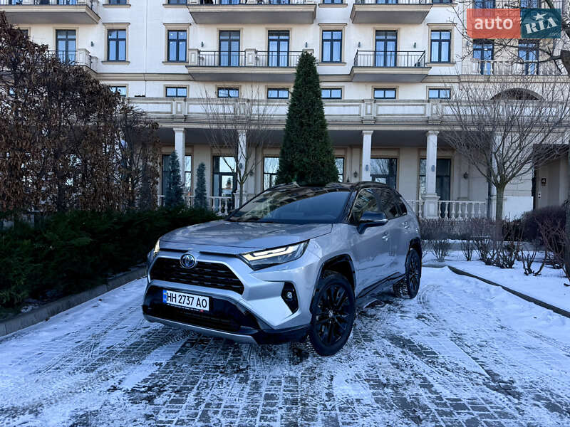 Внедорожник / Кроссовер Toyota RAV4 2023 в Одессе фото 3 Внедорожник / Кроссовер Toyota RAV4 2023 в Одессе