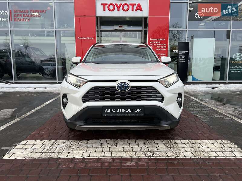 Внедорожник / Кроссовер Toyota RAV4 2021 в Виннице