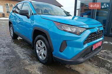 Внедорожник / Кроссовер Toyota RAV4 2019 в Луцке