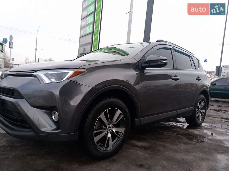 Внедорожник / Кроссовер Toyota RAV4 2018 в Киеве фото 2 Внедорожник / Кроссовер Toyota RAV4 2018 в Киеве