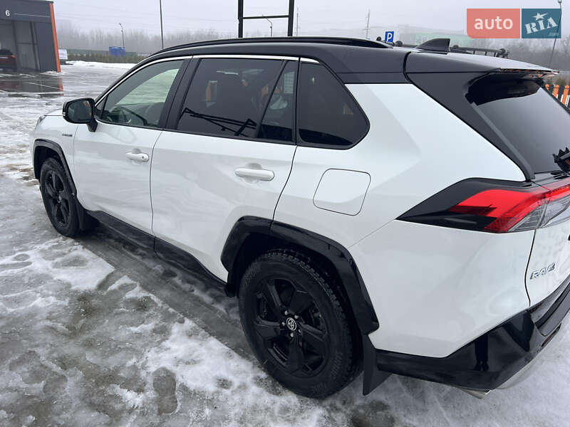 Внедорожник / Кроссовер Toyota RAV4 2020 в Киеве фото 19 Внедорожник / Кроссовер Toyota RAV4 2020 в Киеве